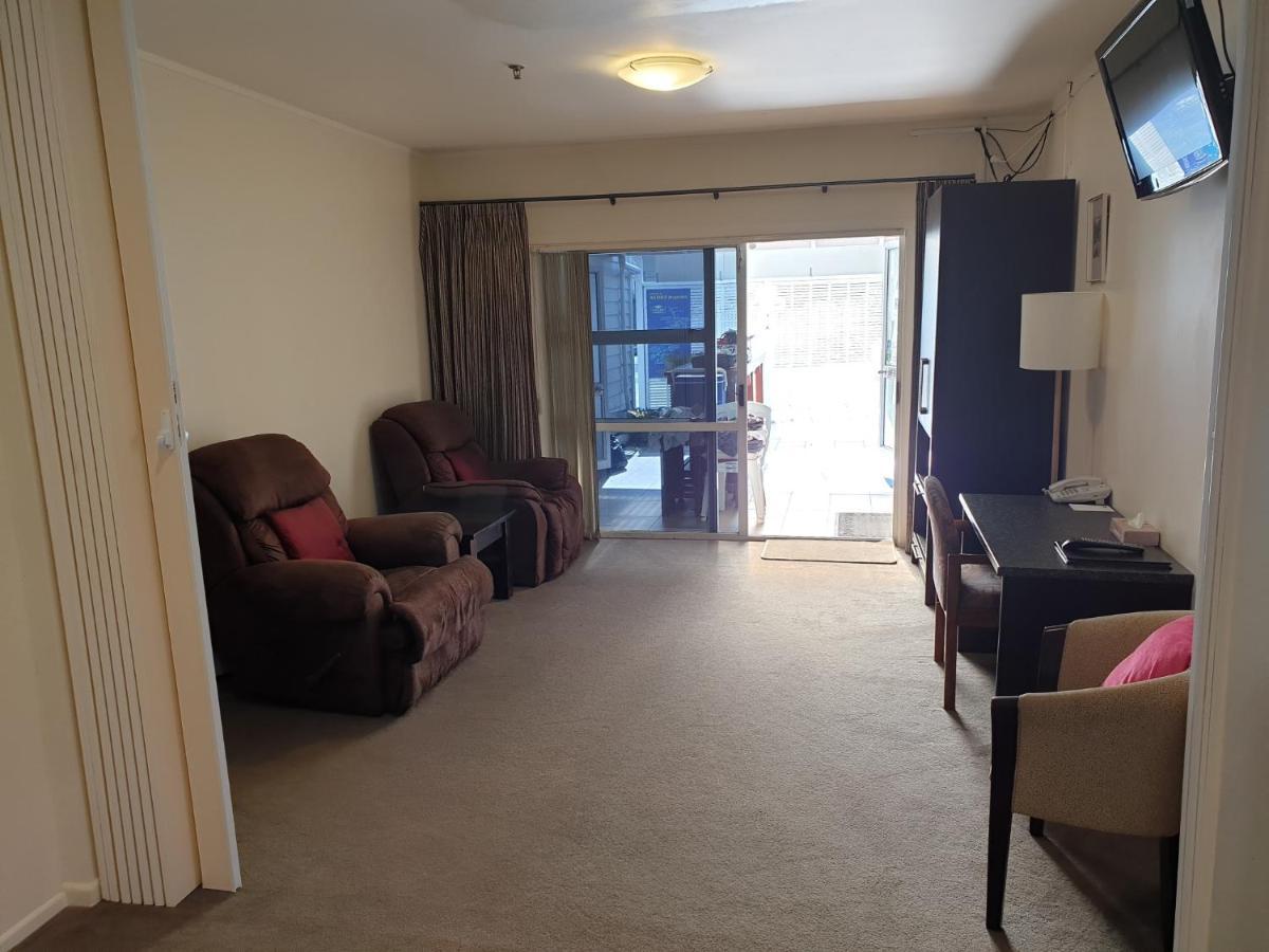 At Eden Park Motel Auckland Extérieur photo