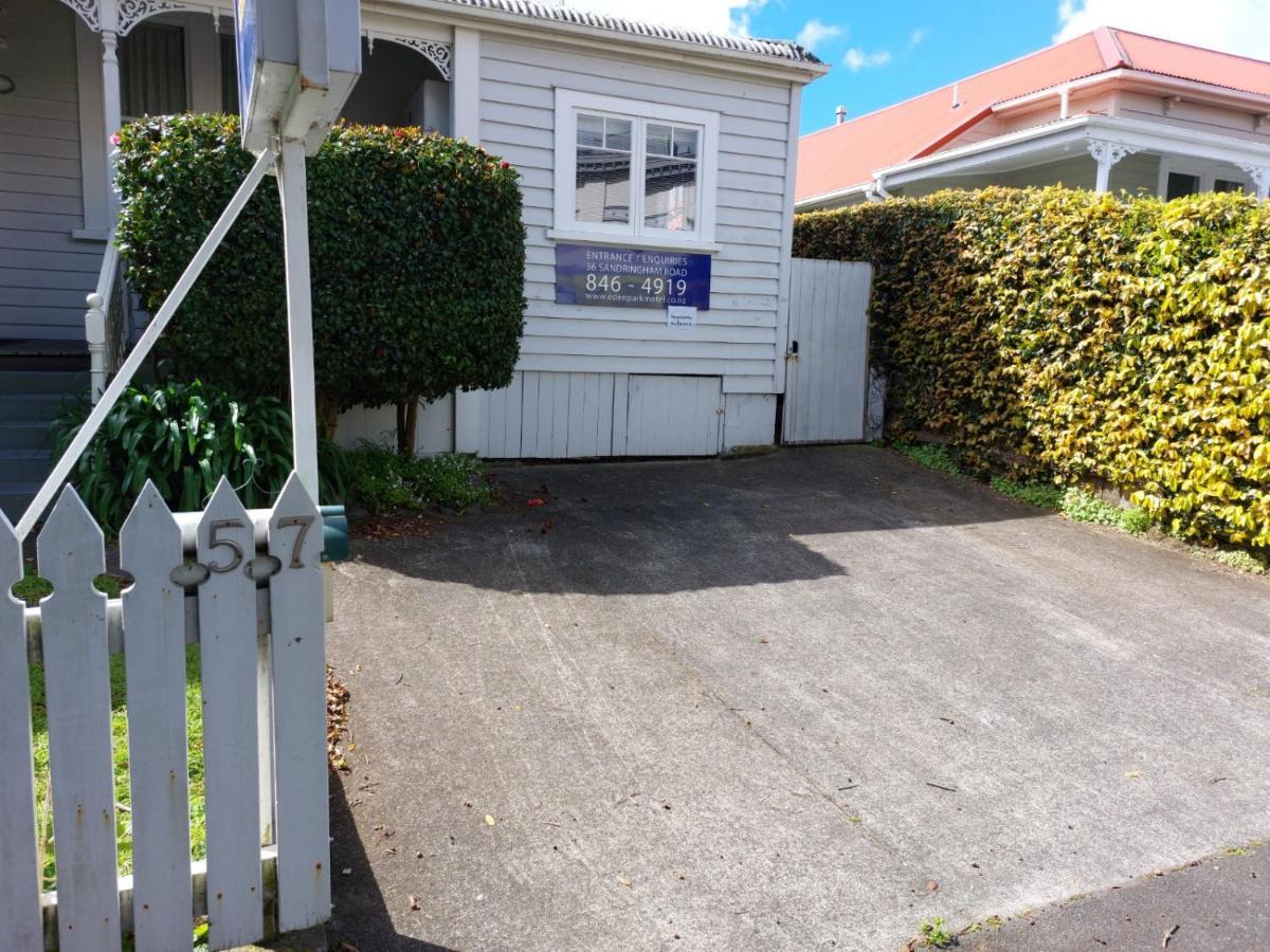 At Eden Park Motel Auckland Extérieur photo